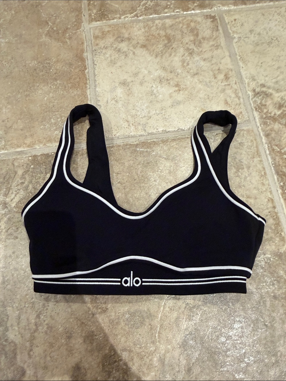 ALO Yoga Black airbrush heart throb bra
